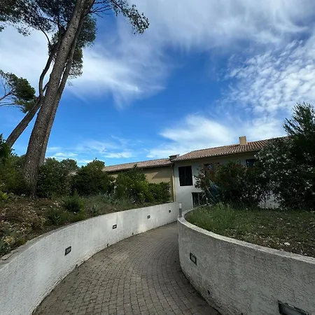 Appart-hotel Avec Cuisine Equipee Et Baignoire Apartment